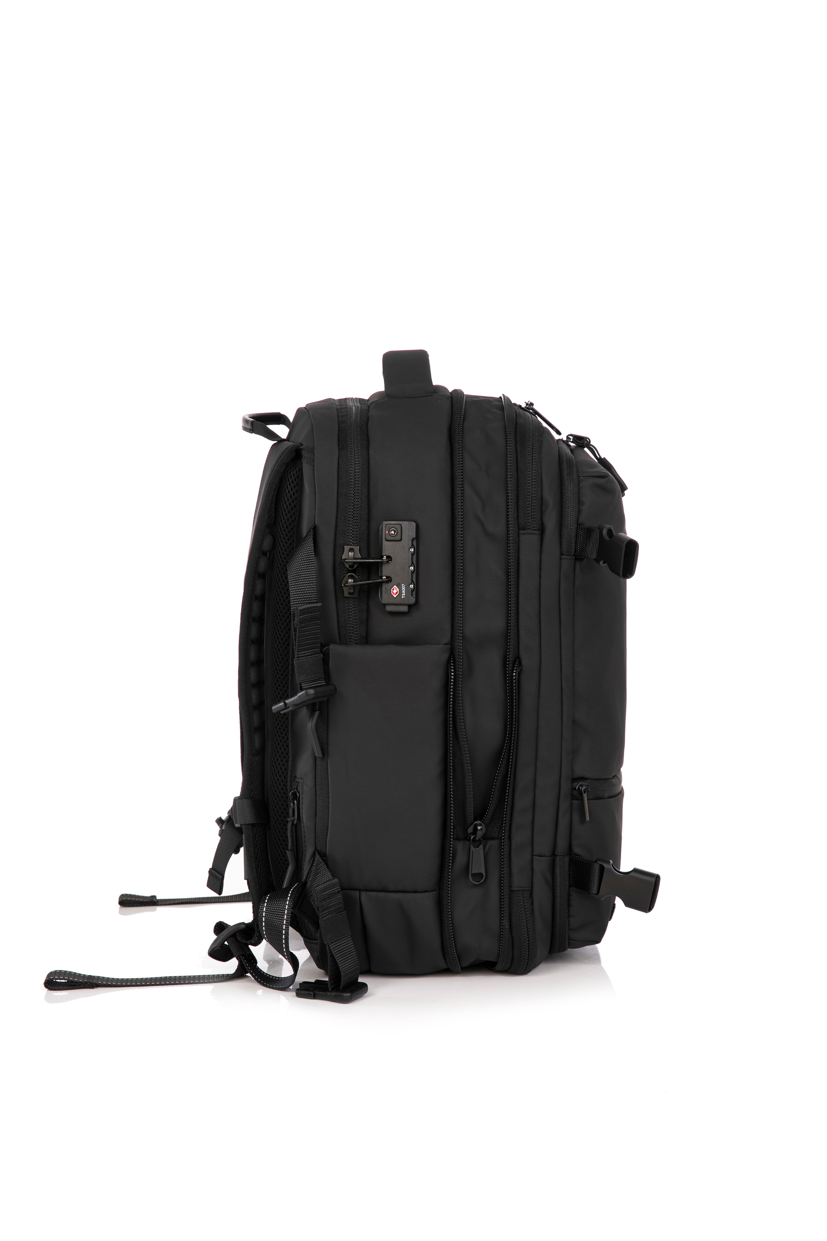 Vacuum compressible backpack – With or without pump