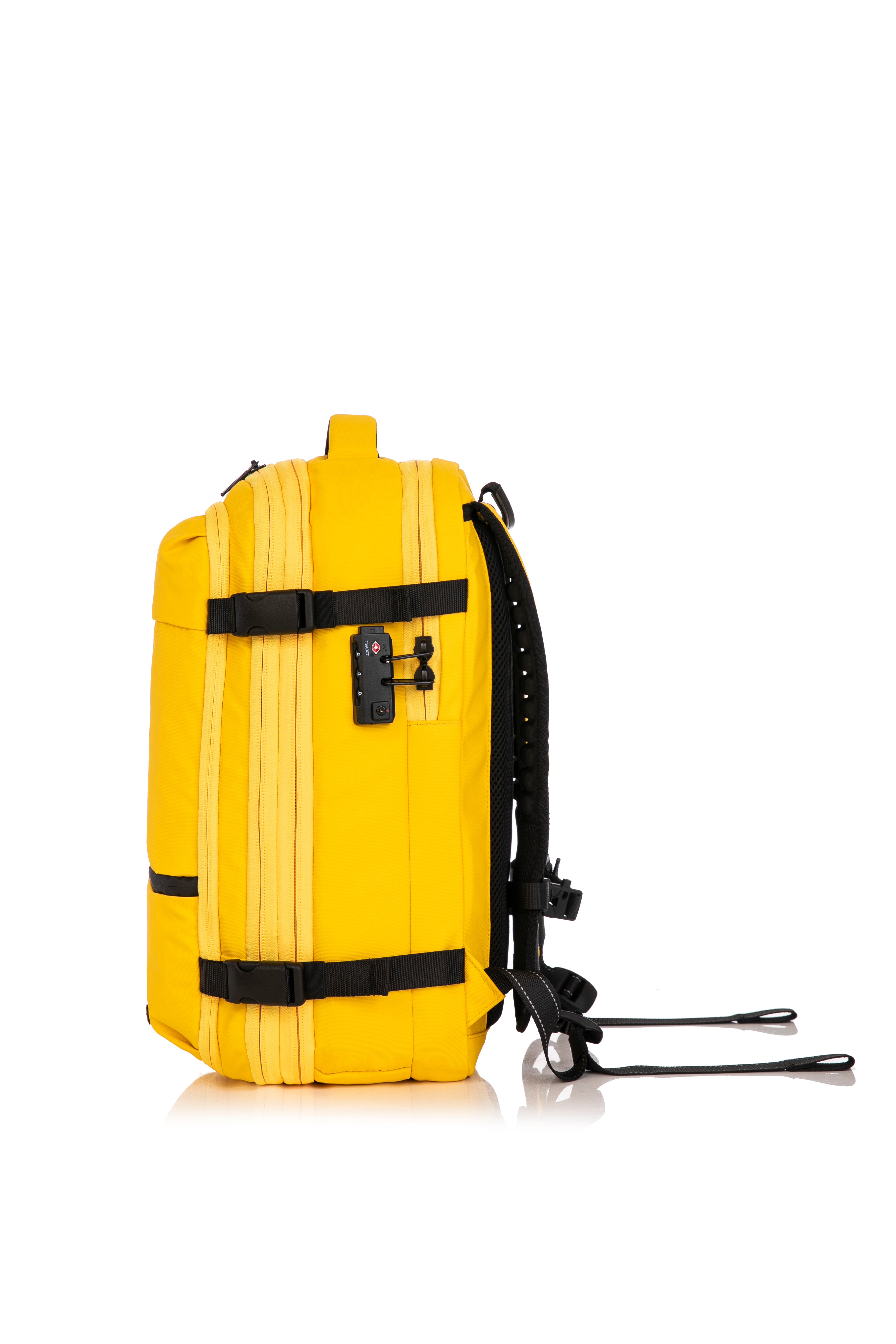 Vacuum compressible backpack – With or without pump